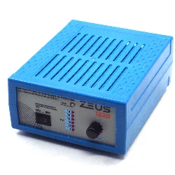 Зарядное устройство ZEUS 1220 12В/18В 18А (авт./ручн.) Фото 1