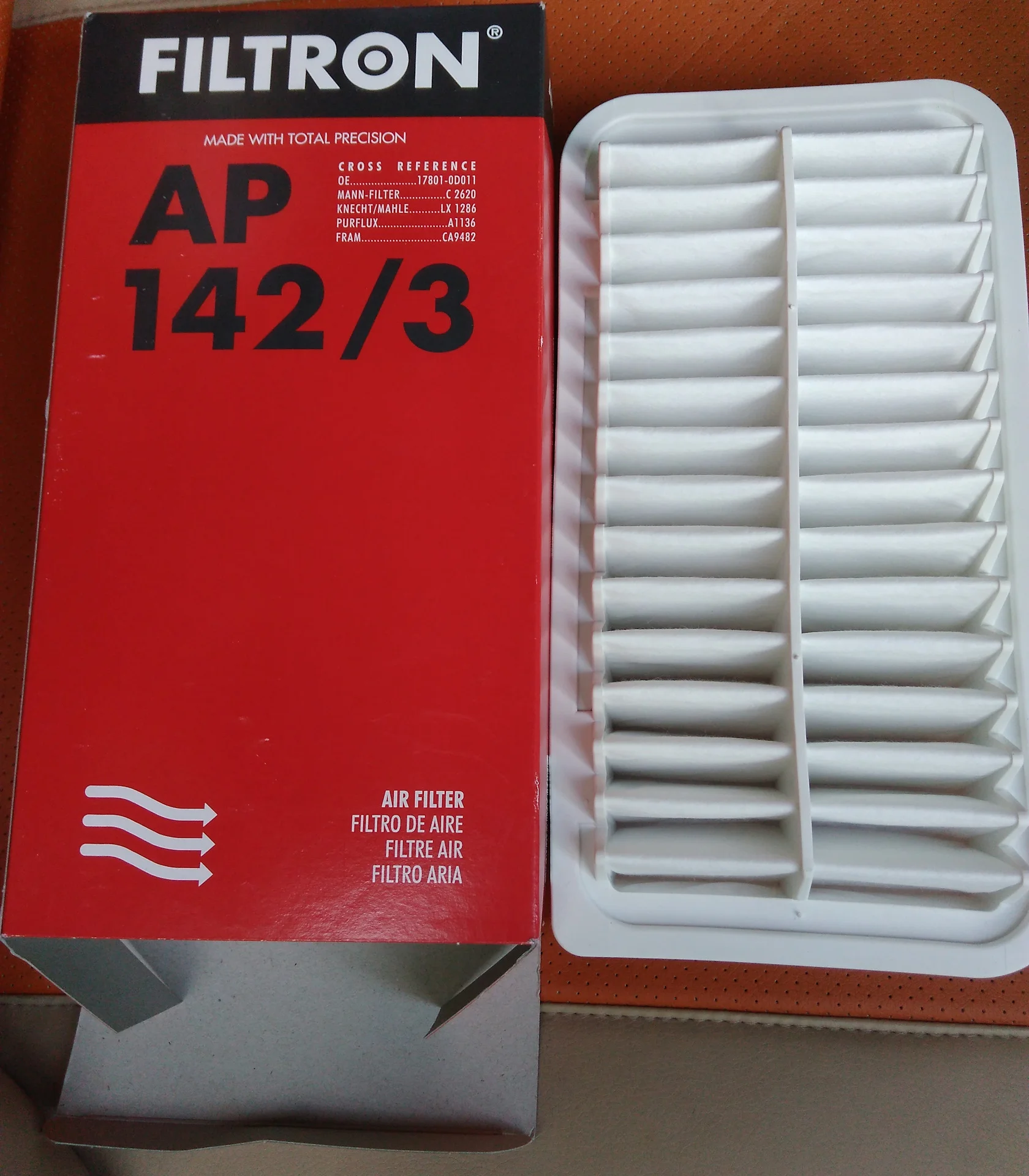 Фильтр воздушный FILTRON AP142/3 (C2620, GB-9615, LA-189, SB3250) TOYOTA / GEELY Фото 1
